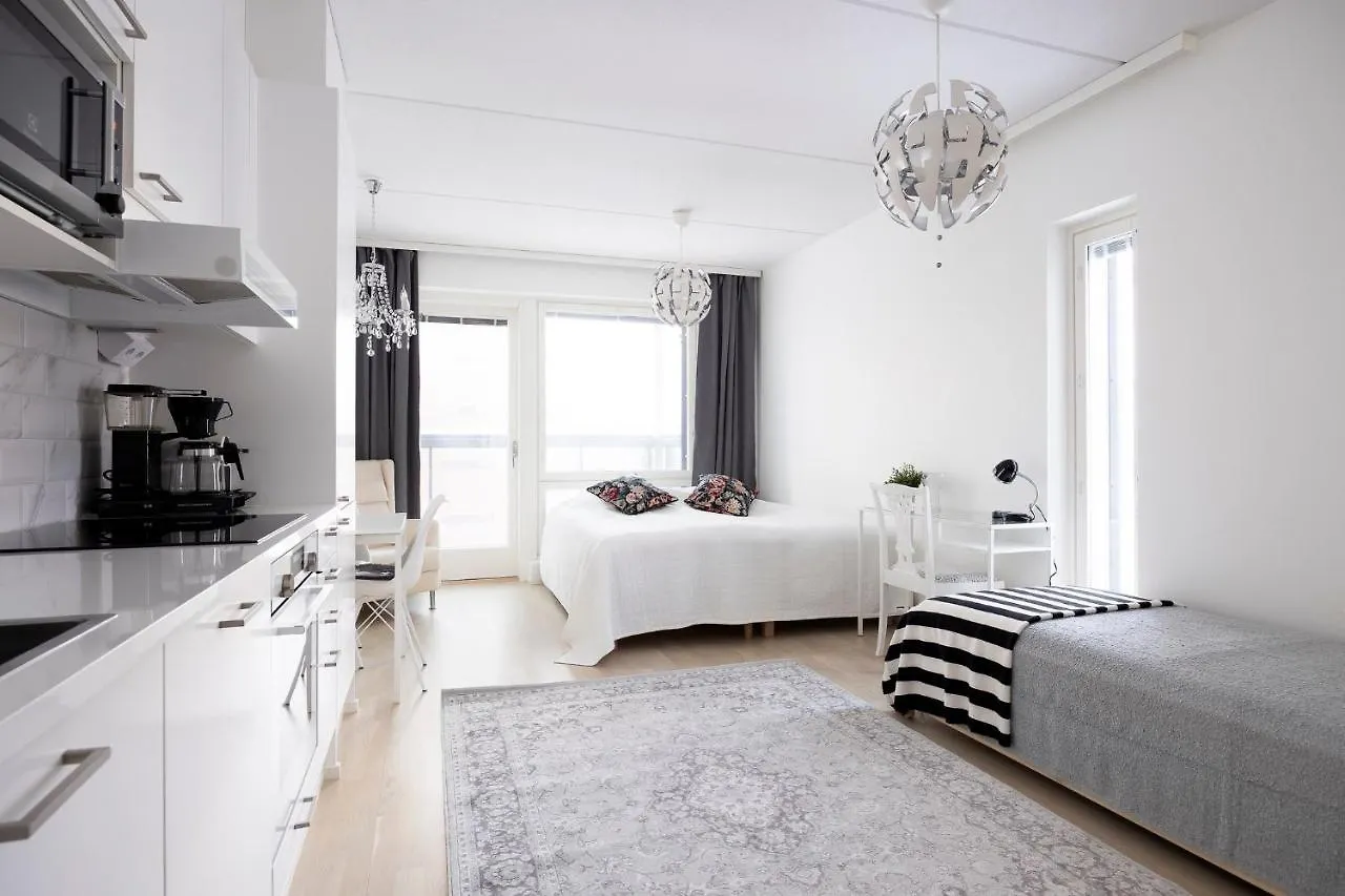 Lejlighed City Island Studio Apartment, 4 Beds, Street Parking, 3Km To Helsinki City Center, Bus Stop 200M